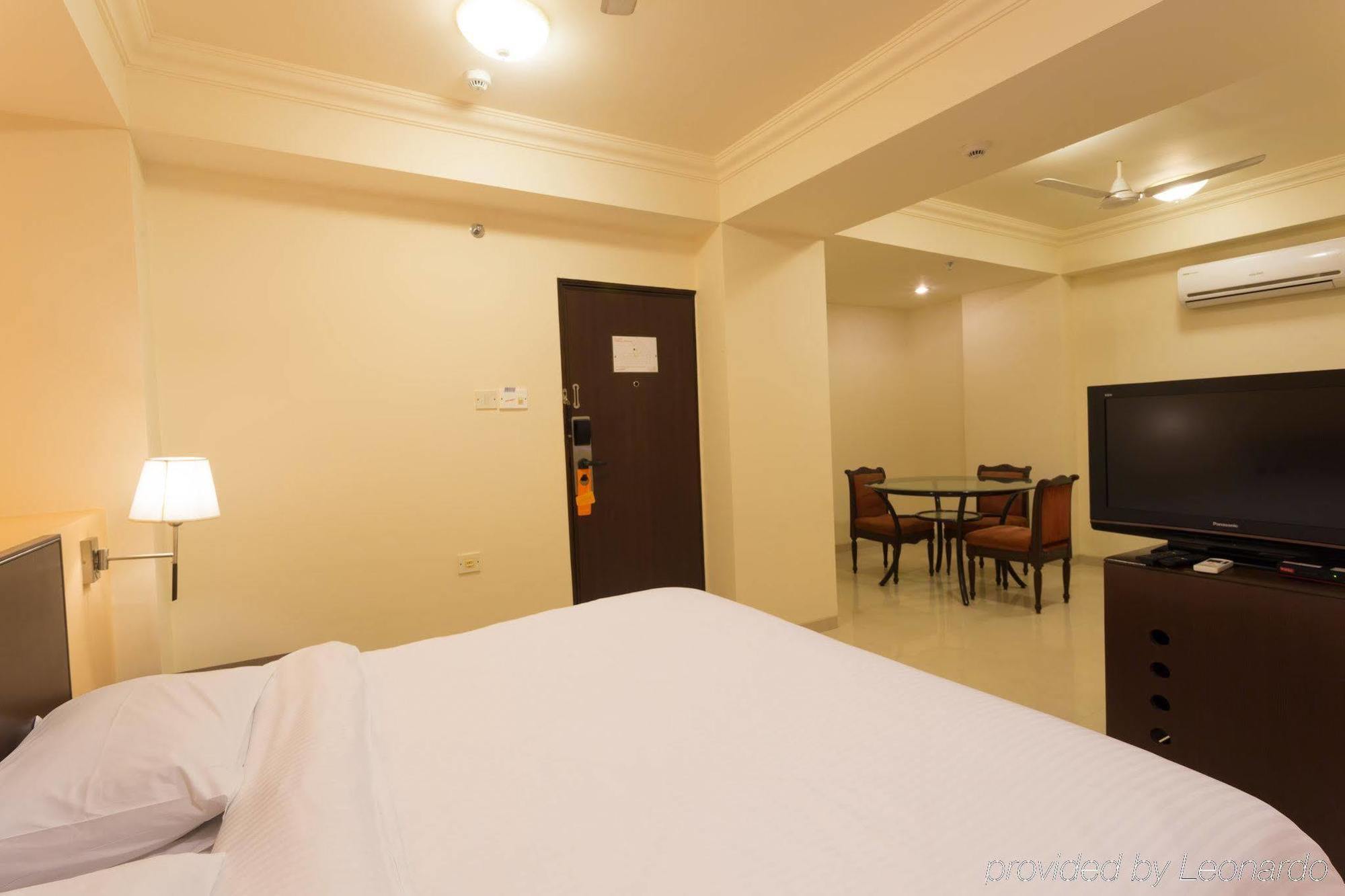 Thane Hotel 3*