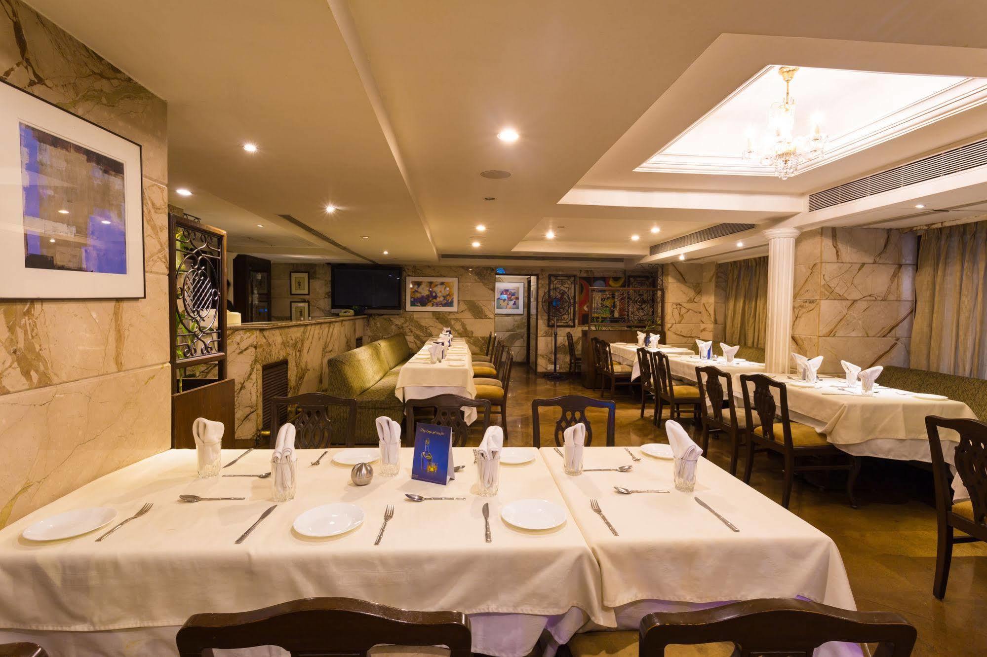 Hotel Thane Thane